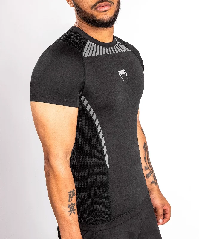 VENUM JAWS 2.0 SHORT SLEEVES RASHGUARD